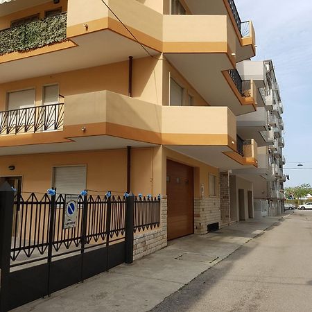Sottomarina Beach Apartment Chioggia Eksteriør billede