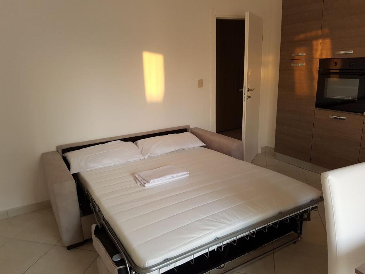 Sottomarina Beach Apartment Chioggia Eksteriør billede