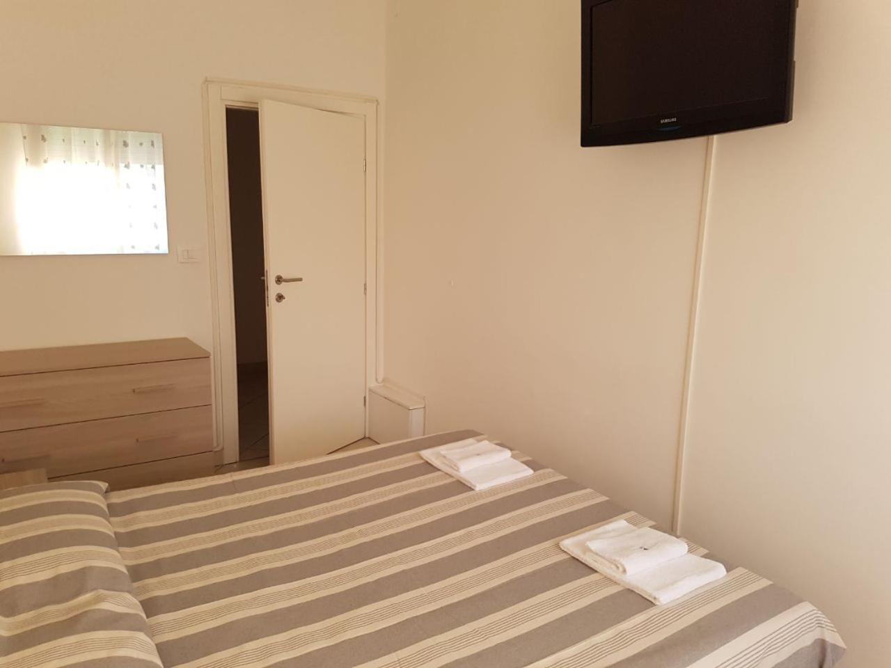 Sottomarina Beach Apartment Chioggia Eksteriør billede