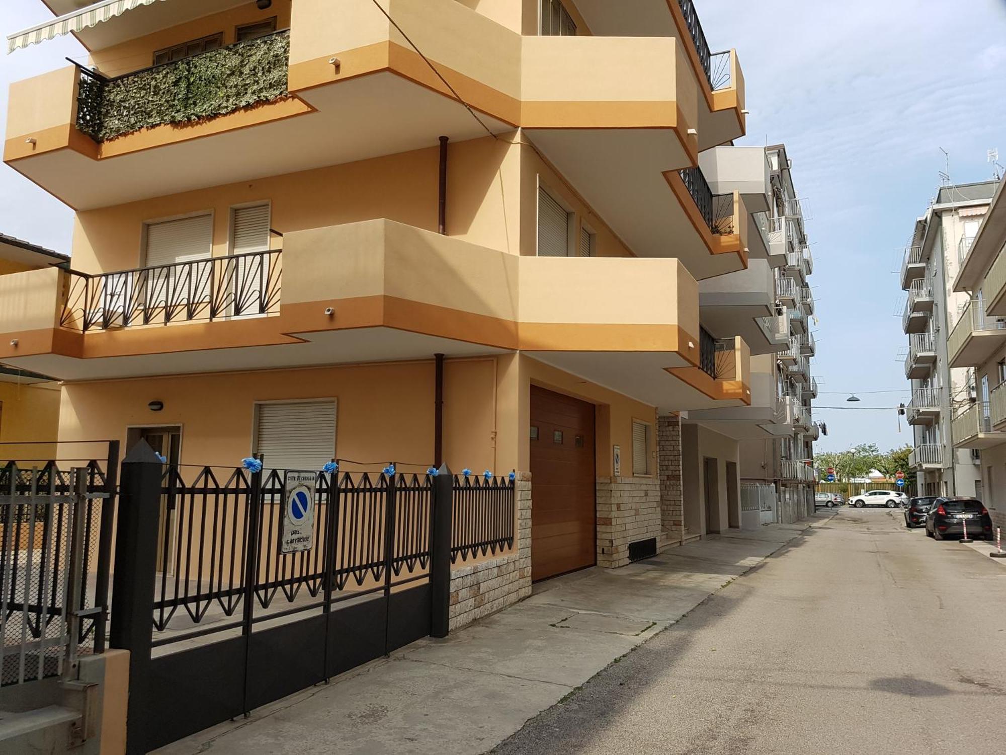 Sottomarina Beach Apartment Chioggia Eksteriør billede